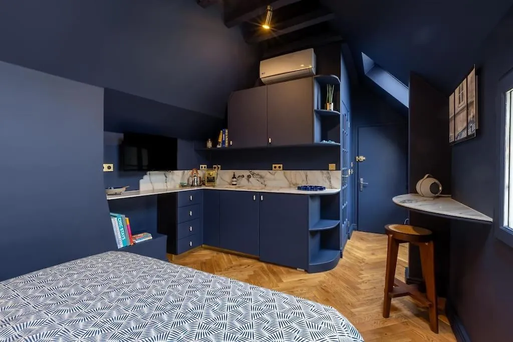 Apartment Midnight Suite - Marais Paris